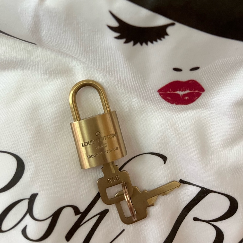 Louis Vuitton Lock & Key Set - Picture 3 of 3